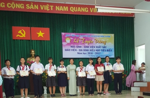 Hội Khuyến học Phường Tân Phong quận 7 với hoạt đông truyền thống