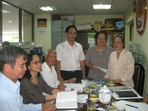 Gia đình cố PGS.TS Lâm Quốc Dũng ủng hộ Quỹ Khuyến học TP. Hồ Chí Minh