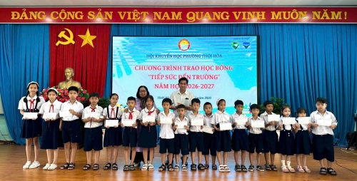 Phường Thới Hòa tổ chức chương trình trao học bổng "Tiếp sức đến trường" năm học 2026 - 2027