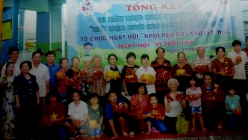 HỘI KHUYẾN HỌC QUẬN 5 - NHẬN BẰNG KHEN CỦA UBND TP.HCM

KẾT QUẢ 10 NĂM THỰC HIỆN CHƯƠNG TRÌNH
“TIẾT KIỆM NUÔI HEO ĐẤT KHUYẾN HỌC”