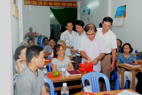 TỔNG KẾT 10 NĂM XÂY DỰNG QUỸ KHUYẾN HỌC GIA ĐÌNH 
TỪ CHƯƠNG TRÌNH “TIẾT KIỆM NUÔI HEO ĐẤT KHUYẾN HỌC”